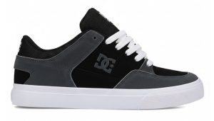 Men's Onyx Skate Shoe Model